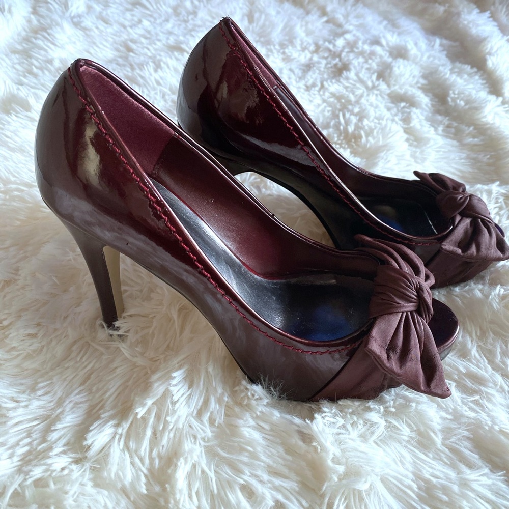 Plum Open Toed High Heel w/ Bow SZ 8